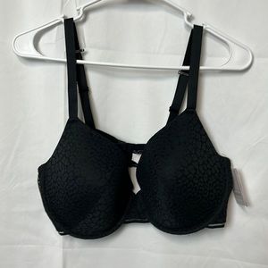 Auden  Demi coverage, lightly lined underwire bra. 40D